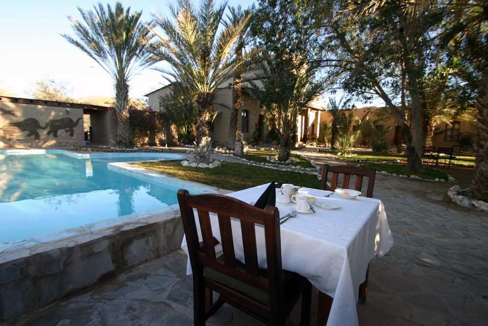 Fort Sesfontein Lodge & Safaris מראה חיצוני תמונה